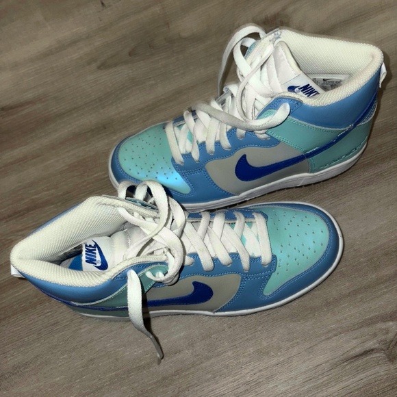 Nike High Top Dunks - Picture 1 of 1